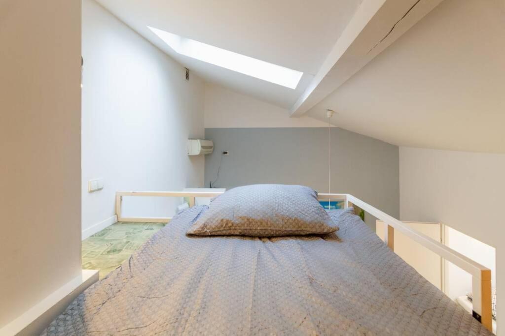 Cupcake 2 Bedroom Loft Apt In Best Location! Krakow Ngoại thất bức ảnh